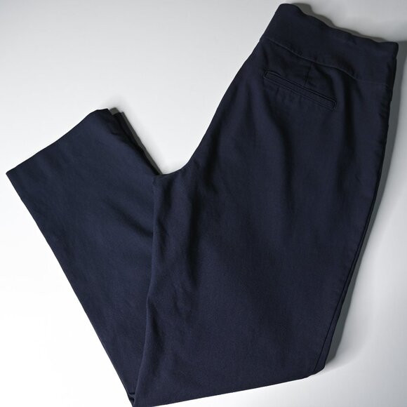 CHARTER CLUB Woman Navy Cambridge Slim Pull On Pants - Size 14W - Picture 4 of 9
